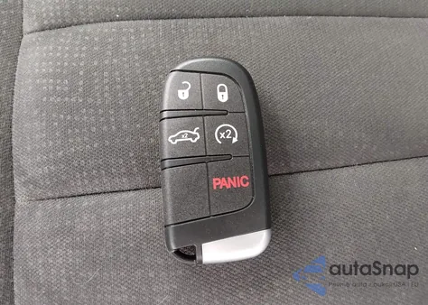 2015 Chrysler 200 Limited z USA, uszkodzony, nr VIN 1C3CCCAB8FN732415